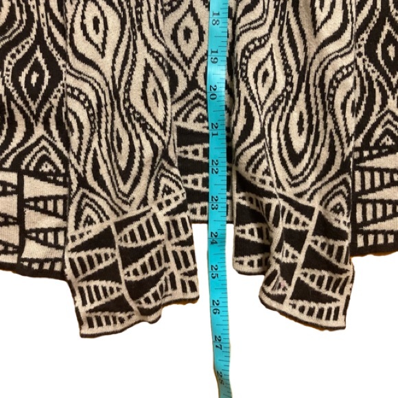 Moth Flowy Open Cardigan - Picture 6 of 9